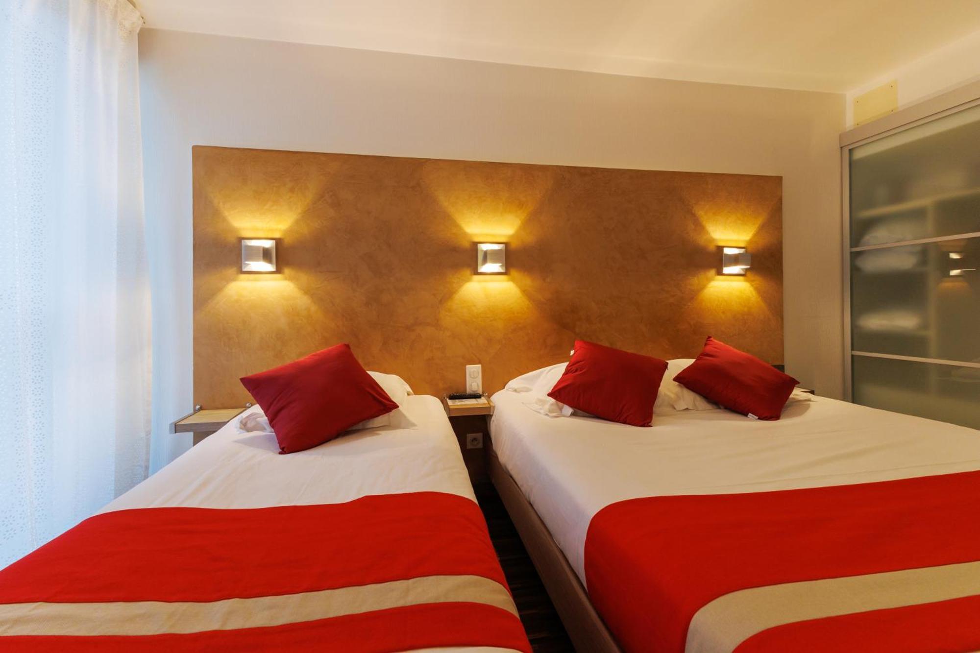 Logis Hotel Le Rochelois La Rochelle  Esterno foto