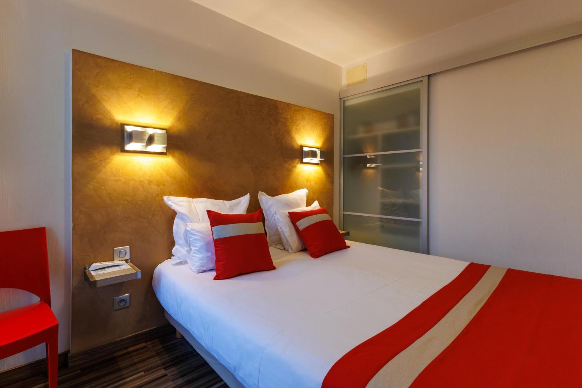 Logis Hotel Le Rochelois La Rochelle  Esterno foto