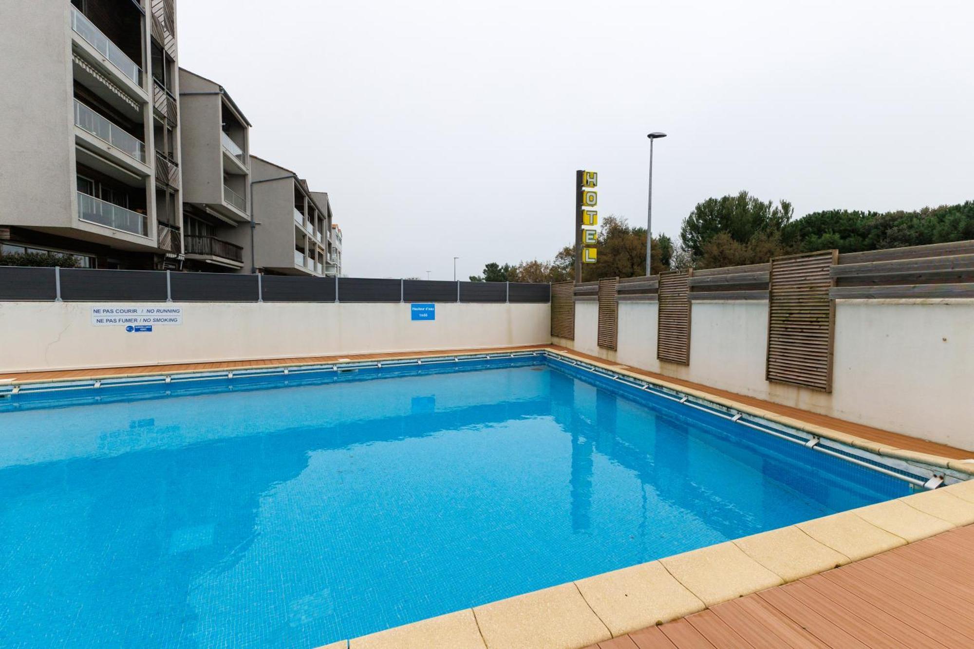 Logis Hotel Le Rochelois La Rochelle  Esterno foto