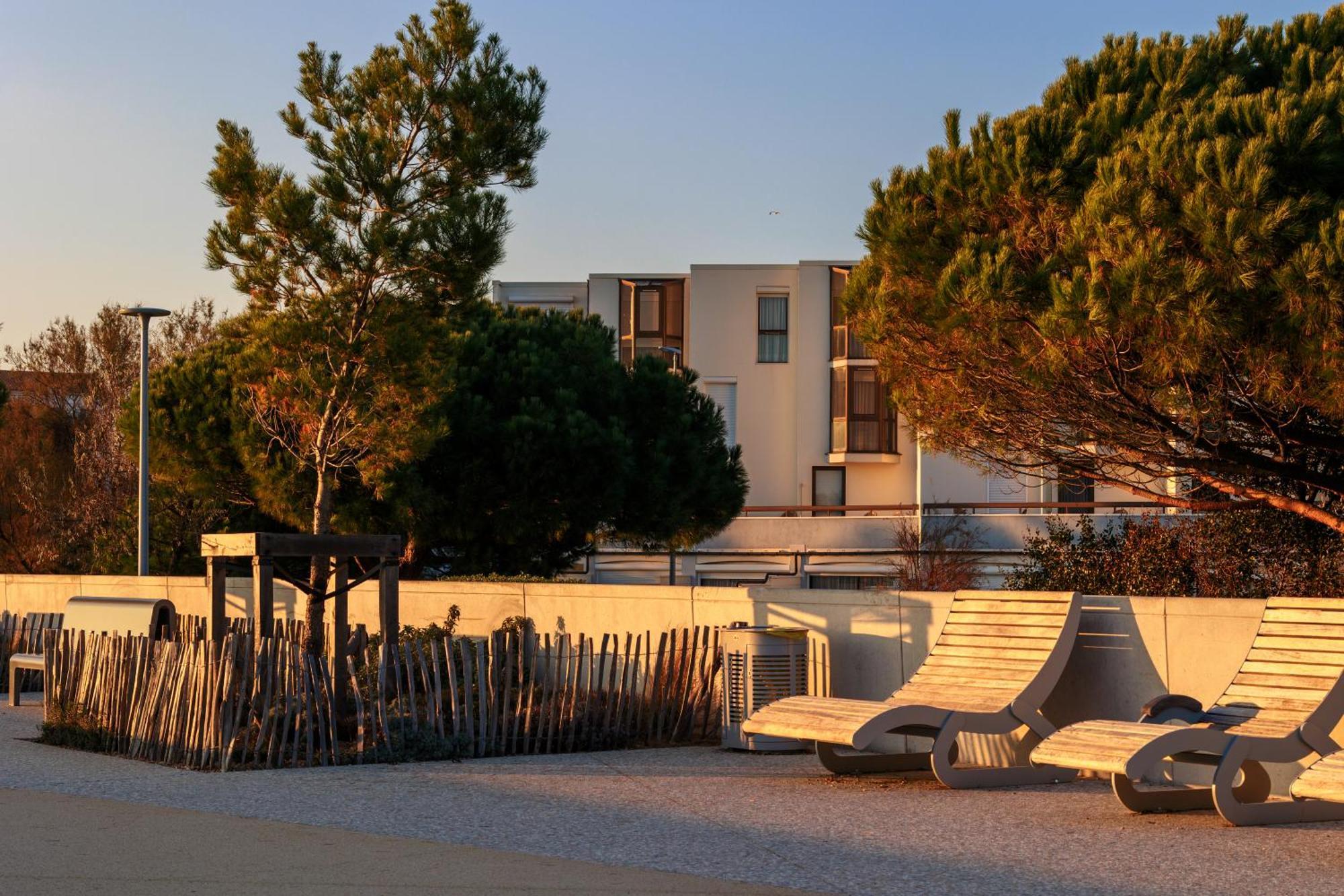 Logis Hotel Le Rochelois La Rochelle  Esterno foto