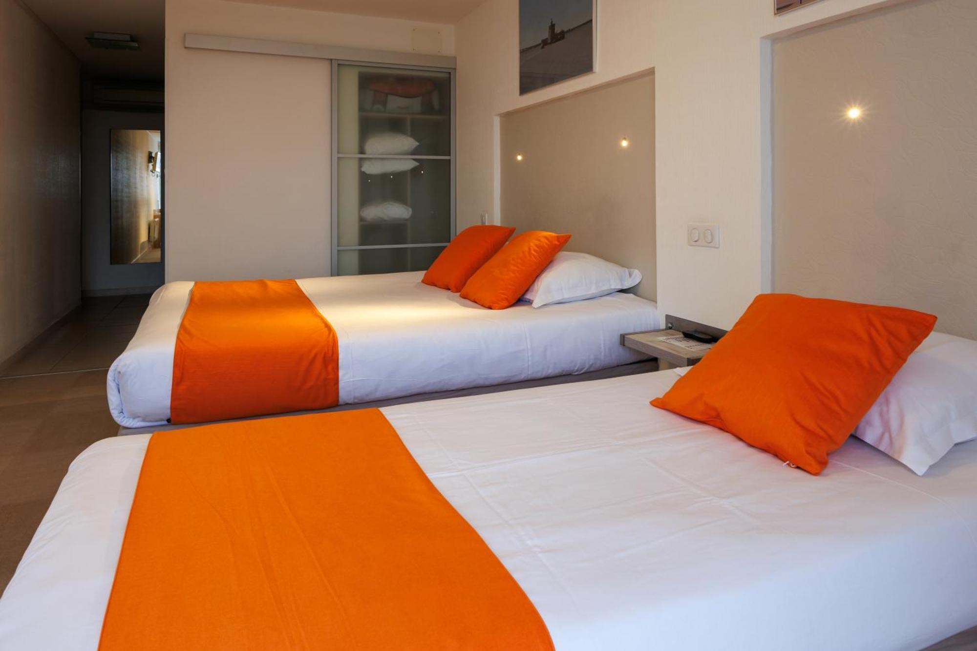 Logis Hotel Le Rochelois La Rochelle  Esterno foto