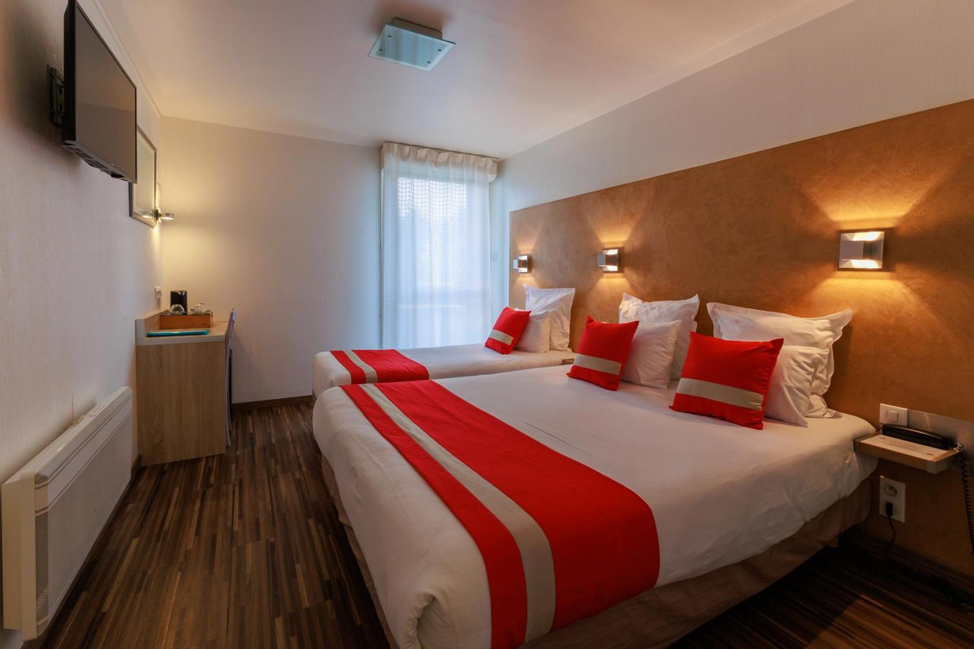 Logis Hotel Le Rochelois La Rochelle  Esterno foto
